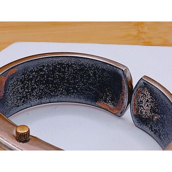 1980s Accutime K977 Vivani Abalone Inset Vintage Cuff Bracelet Watch - Picture 7 of 11